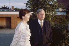 Bundeskanzler Helmut Schmidt mit Frau Loki